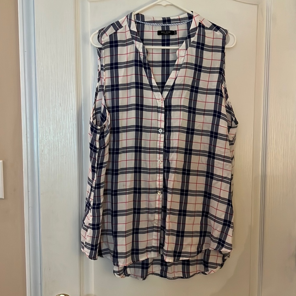 🌞3/$25  Max jeans sleeveless top